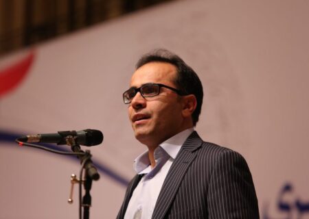 گزارش تصویری افتتاحیه سی‌امین همایش اتحادیه سراسری کانون های وکلای دادگستری ایران به میزبانی کانون چهارمحال‌ و‌ بختیاری