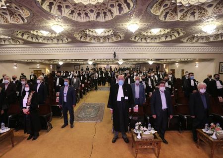 گزارش تصویری افتتاحیه همایش اتحادیه سراسری کانون‌های وکلای دادگستری ایران – اصفهان ۵ خرداد ۱۴۰۰