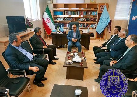دیدار اعضای هیئت مدیره کانون وکلای لرستان با دادستان مرکز استان