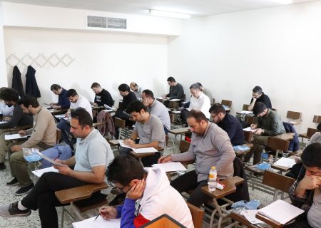 قبولی ۹۸۵۲ نفر در آزمون وکالت ۱۴۰۳ کانون وکلای دادگستری