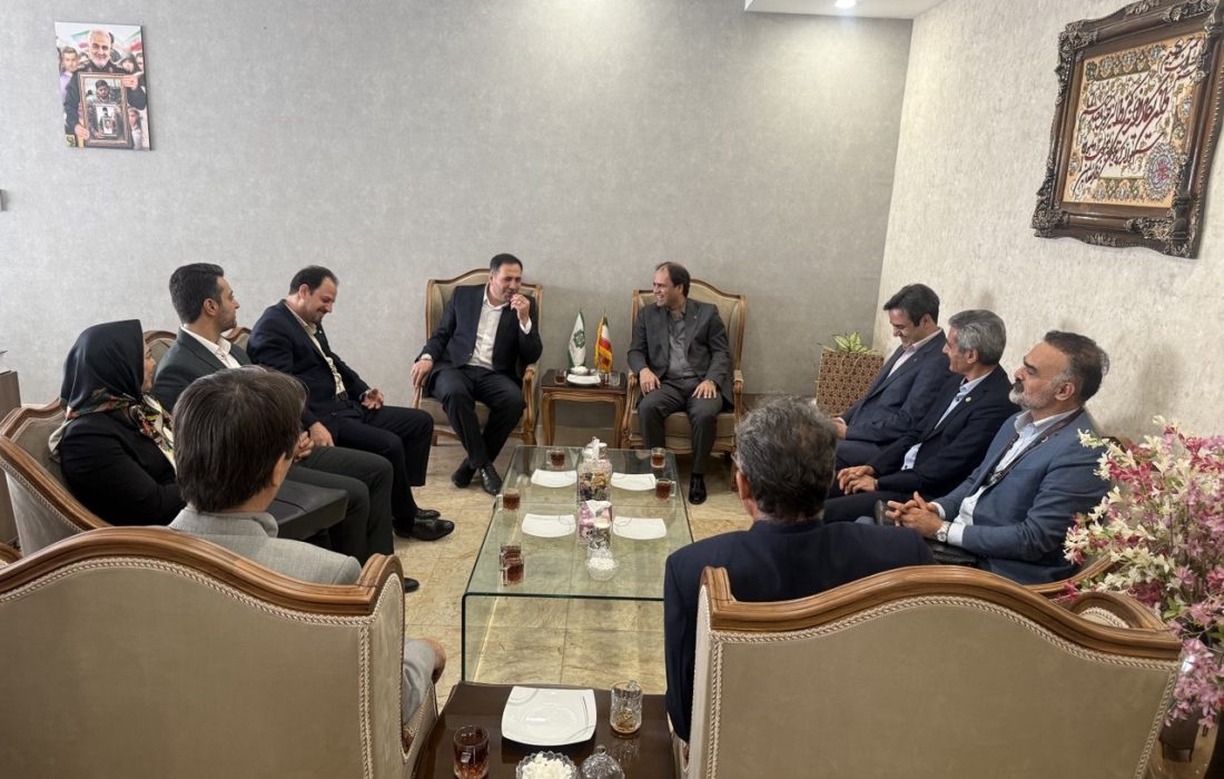 تأکید بر اجرای عادلانه قوانین مالیاتی در دیدار رئیس و جمعی از وکلای کانون قزوین و مدیرکل امور مالیاتی استان