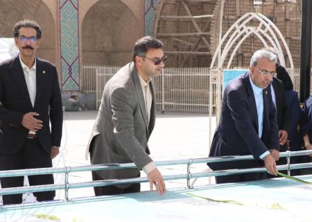 ادای احترام جامعه وکلای یزد به مقام شامخ شهدا به مناسبت هفته دفاع مقدس