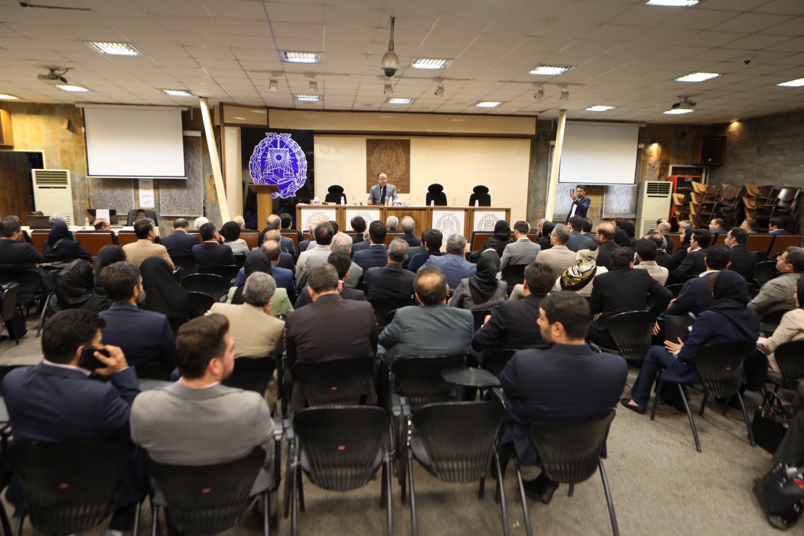 انتخابات ارکان کانون وکلای مرکز؛ فرصتی برای چرخش نخبگان و ارتقای فعالیت‌ها - اسکودا | اسکودا