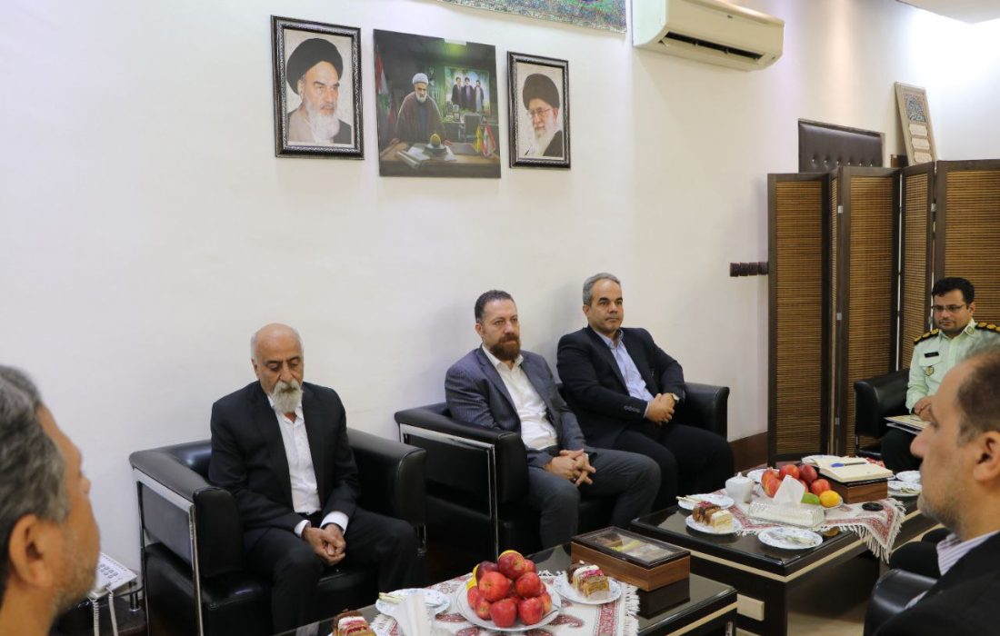 دیدار رئیس و اعضای هیأت مدیره کانون وکلای دادگستری استان قم با فرمانده انتظامی استان