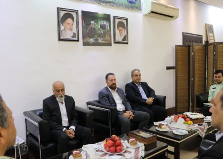 دیدار رئیس و اعضای هیأت‌ مدیره کانون وکلای دادگستری استان قم با فرمانده انتظامی استان