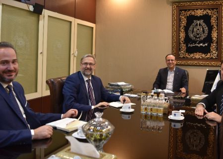 نشست مشترک کانون وکلای دادگستری مرکز و سفارت سوئیس در تهران با محوریت توسعه همکاری‌های حقوقی و آموزشی