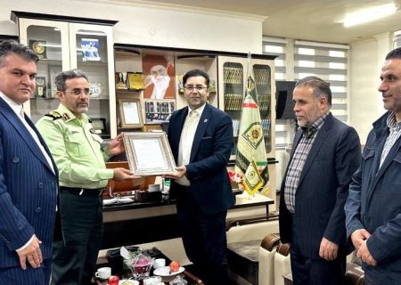 دیدار اعضای هیأت مدیره کانون وکلای اردبیل با فرمانده نیروی انتظامی استان