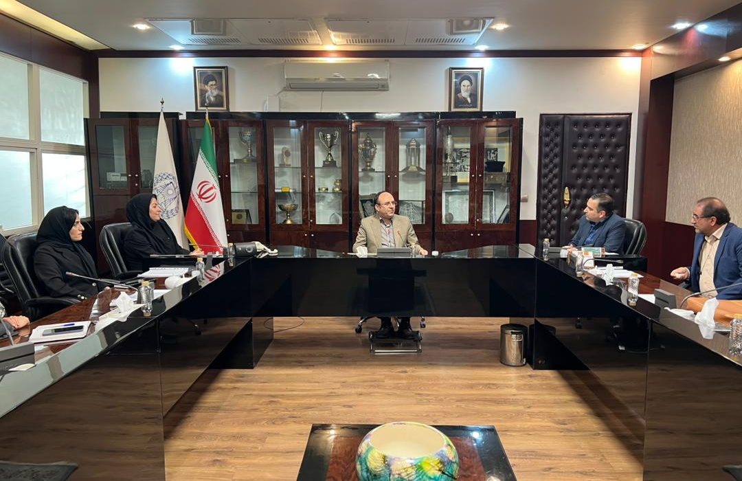 ضرورت بازآفرینی وجهه عمومی وکیل و تبیین جایگاه کانون وکلا در افکار عمومی