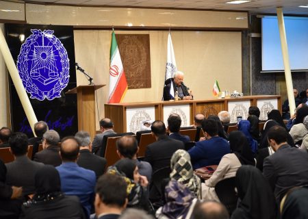 برگزاری مراسم گرامیداشت نود و پنجمین سالروز تأسیس کانون وکلای دادگستری در کانون مرکز