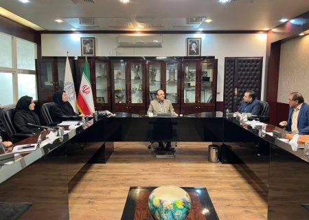 ضرورت بازآفرینی وجهه عمومی وکیل و تبیین جایگاه کانون وکلا در افکار عمومی