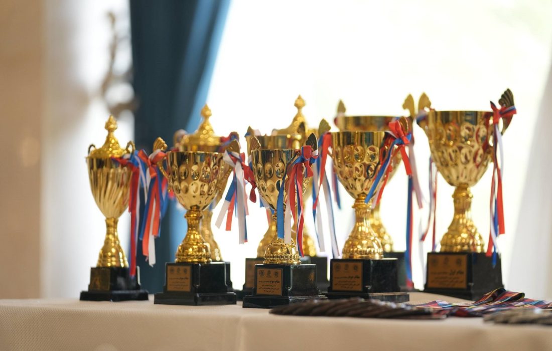 معرفی ورزشکاران و کانونهای برتر در رشتههای شنا، شطرنج، دو و میدانی و تنیس روی میز