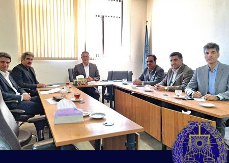 اعمال محدودیت برای وکیل، نظم عمومی جامعه را مختل می‌کند