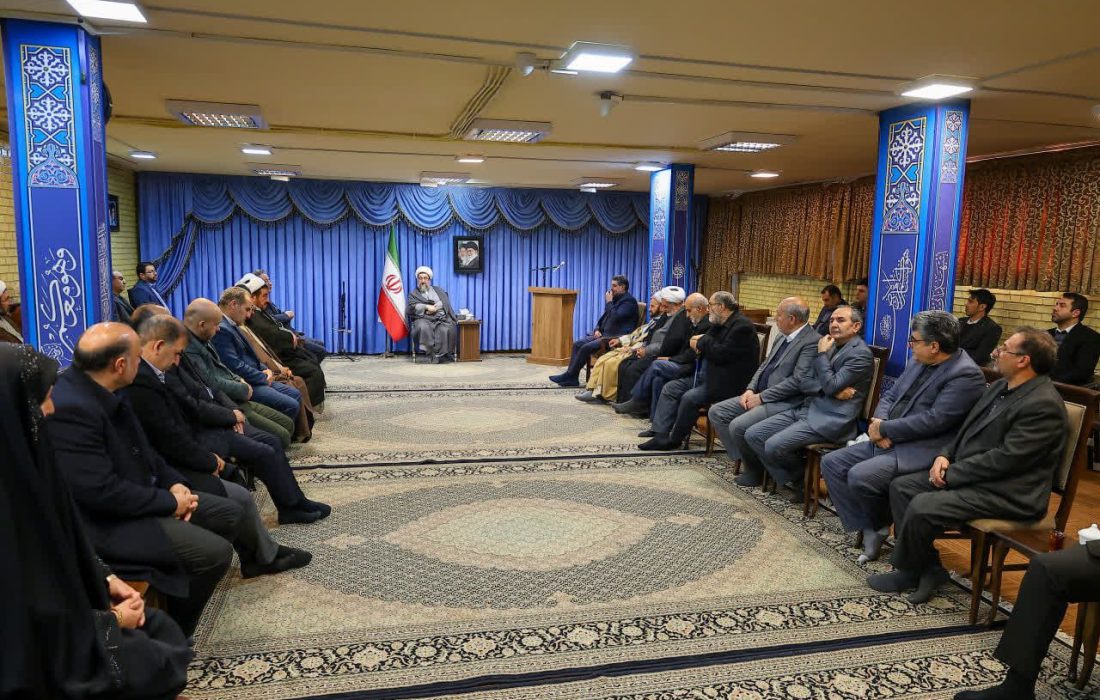 دیدار هیات مدیره و جمعی از وکلای کانون وکلای استان آذربایجان شرقی با نماینده ولی فقیه در استان و امام جمعه تبریز