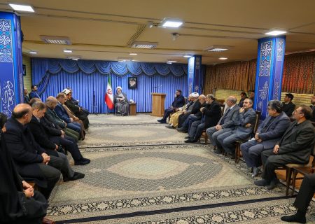 دیدار هیات مدیره و جمعی از وکلای کانون وکلای استان آذربایجان شرقی با نماینده ولی فقیه در استان و امام جمعه  تبریز