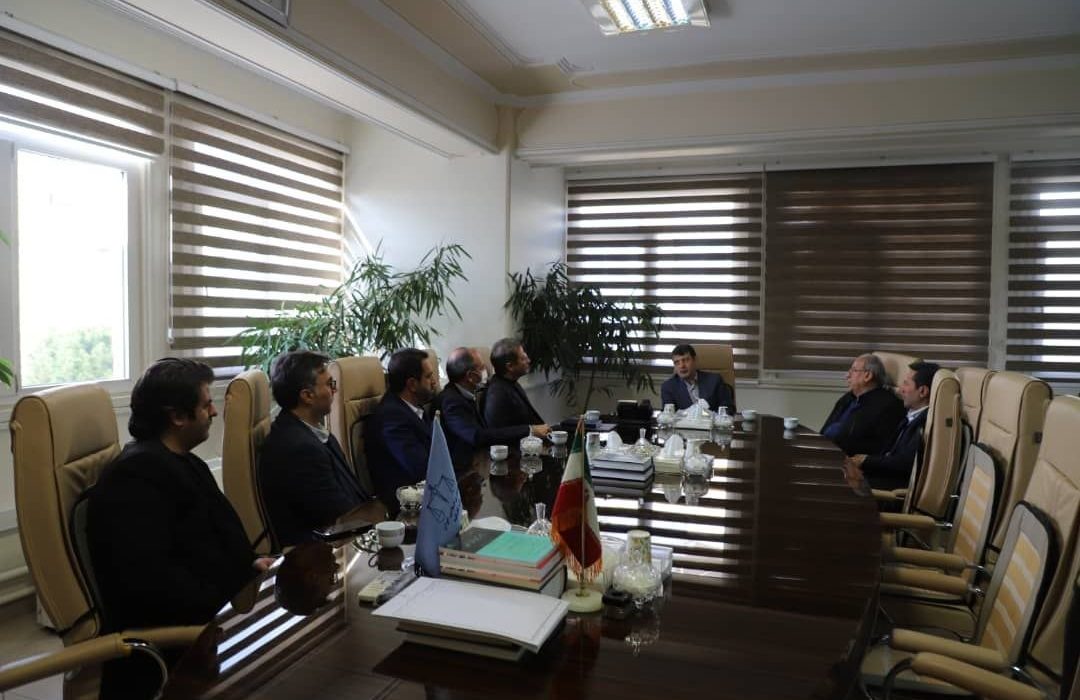 دیدار هیأت مدیره کانون وکلای دادگستری آذربایجان شرقی با رئیس کل دادگستری استان