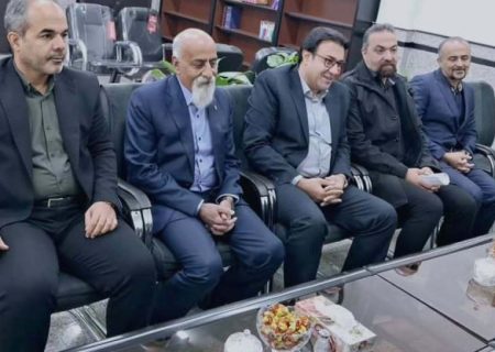 دیدار اعضای هیات مدیره کانون وکلای قم با رئیس محاکم عمومی و انقلاب این شهر