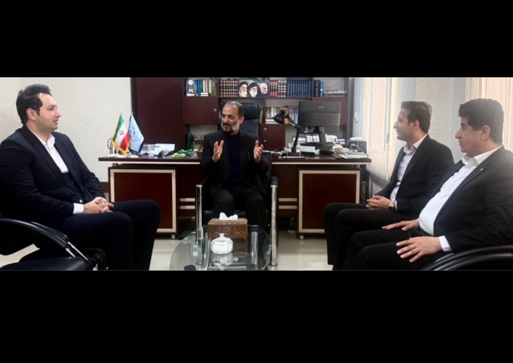 نشست اعضای هیأت مدیره کانون وکلای کردستان با رئیس سازمان قضایی نیروهای مسلح استان - اسکودا | اسکودا