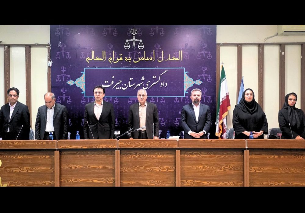 نشست هم‌اندیشی اعضای هیأت مدیره کانون وکلای دادگستری کرمان با وکلای خطه جنوب