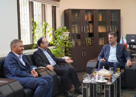 آمادگی کانون وکلای دادگستری مرکز برای توسعه همکاری‌های مشترک با پژوهشگاه قوه قضائیه در حوزه‌های پژوهشی و حقوقی