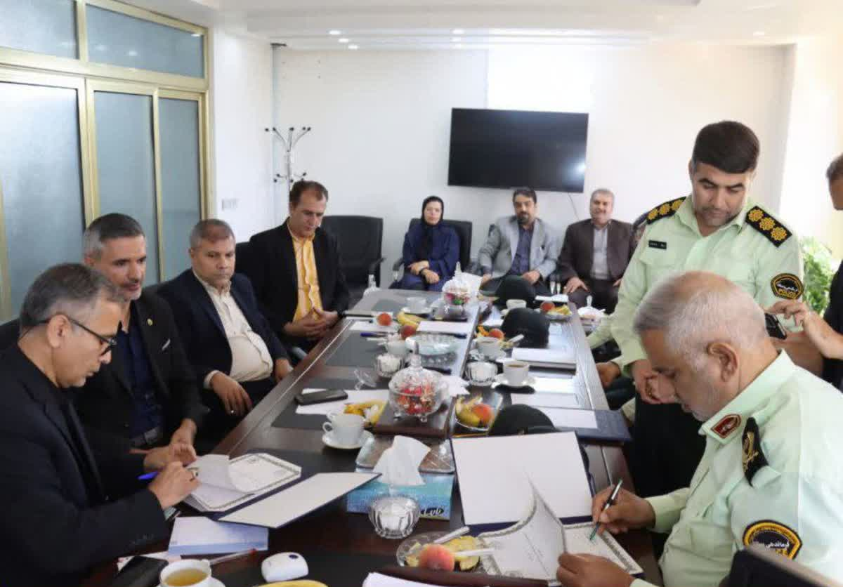 امضای تفاهم‌نامه همکاری میان کانون وکلای دادگستری خراسان شمالی و فرماندهی انتظامی استان - اسکودا | اسکودا