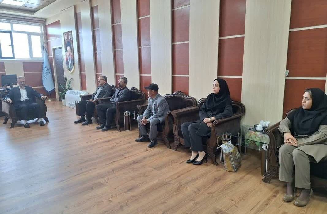 دیدار هیأت مدیره کانون وکلای خراسان جنوبی با رئیس‌کل دادگستری استان