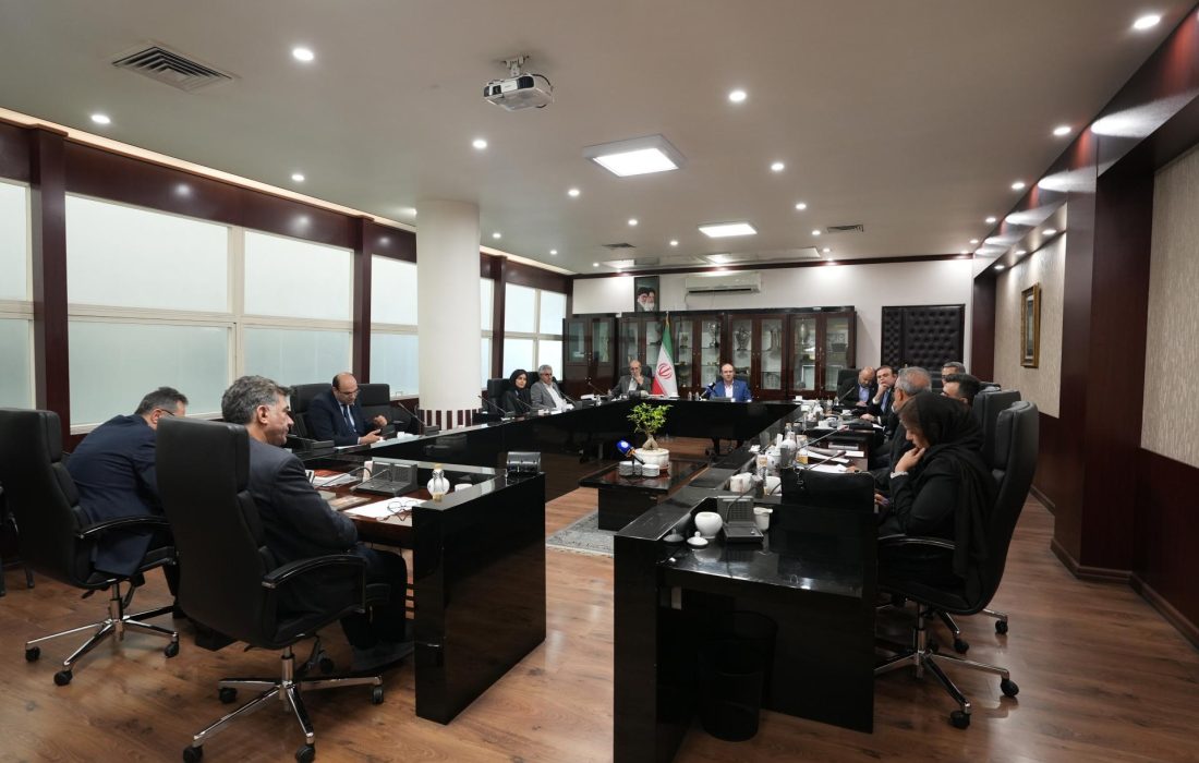 آغاز فرآیند تدوین «سند چشمانداز و برنامه عملیاتی پنج ساله کانون وکلای دادگستری مرکز»