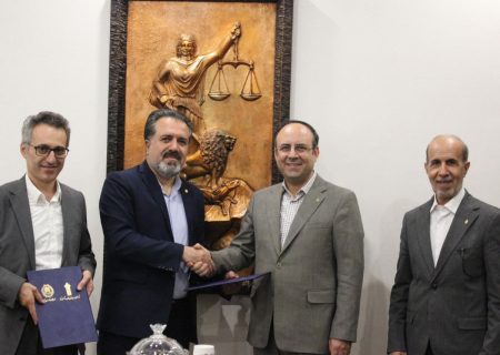 انعقاد تفاهم‌نامه همکاری سه‌جانبه میان کانون‌های وکلای مرکز و البرز و مرکز آموزش علمی کاربردی کانون مرکز