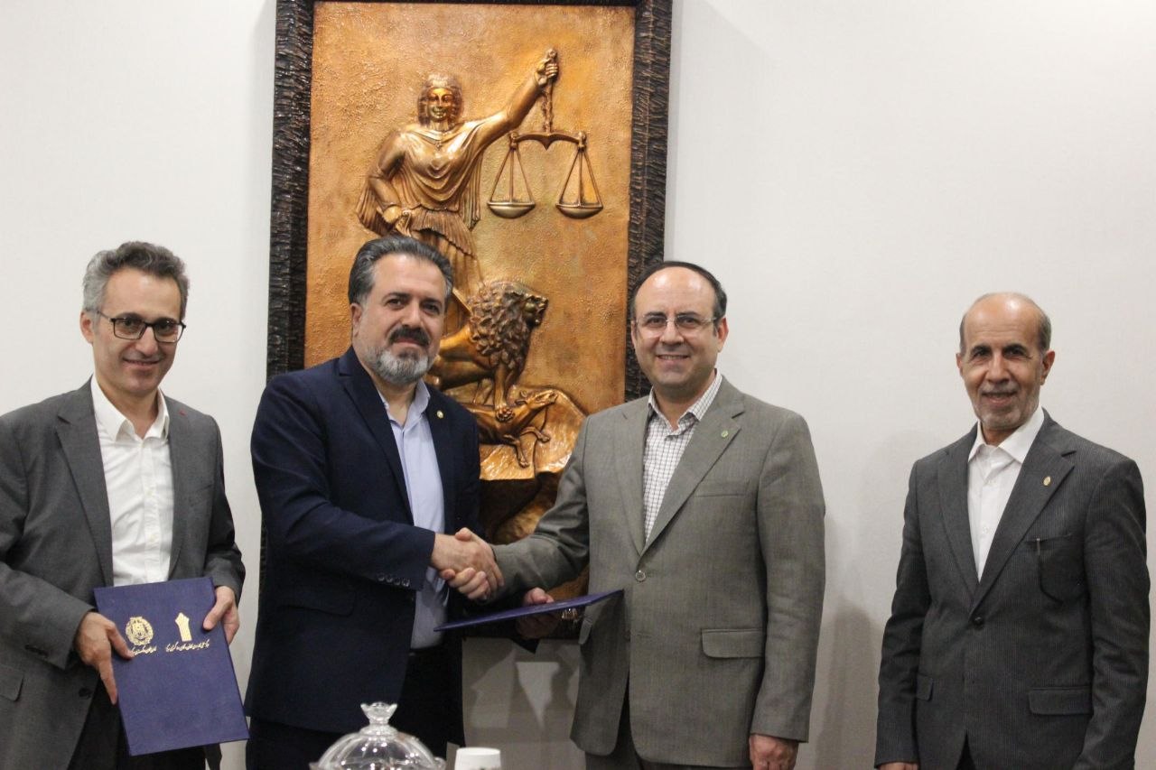 انعقاد تفاهم‌نامه همکاری سه‌جانبه میان کانون‌های وکلای مرکز و البرز و مرکز آموزش علمی کاربردی کانون مرکز - اسکودا | اسکودا