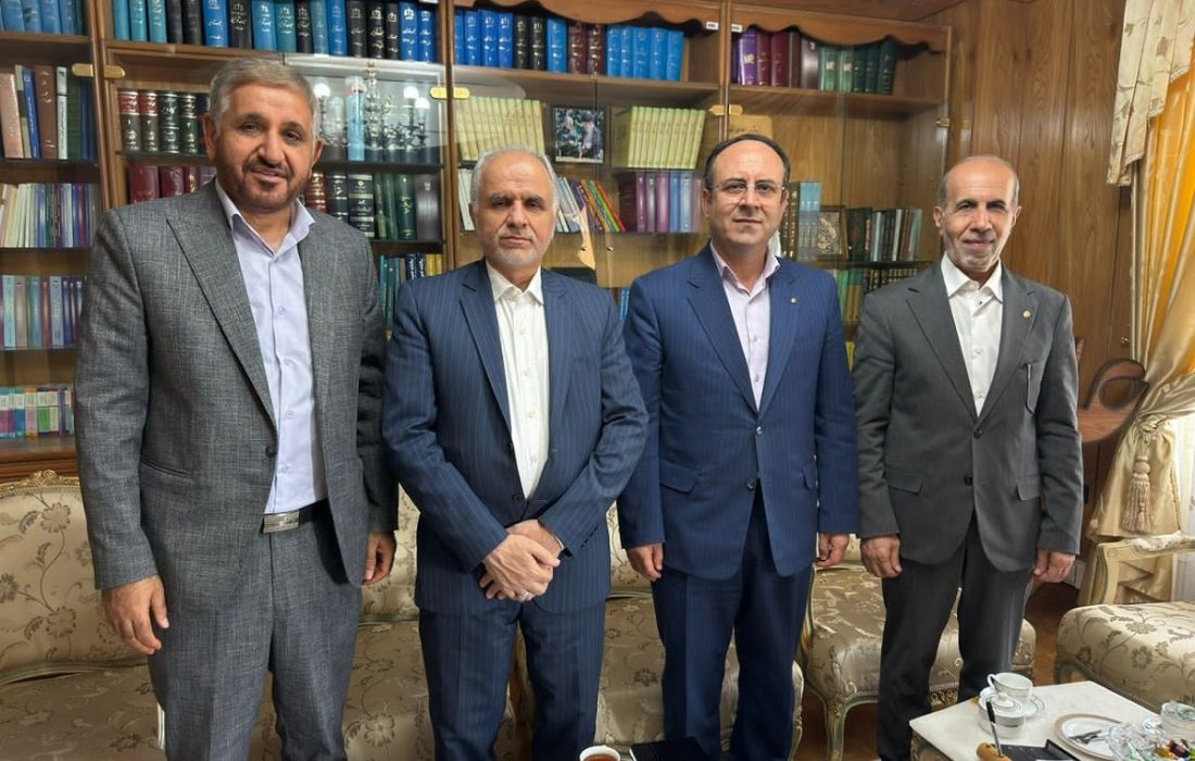 تقدیر وزیر دادگستری از اقدامات کانون وکلای دادگستری مرکز در تبیین ابعاد حقوقی جنگ تحمیلی سوم