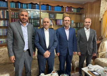 تقدیر وزیر دادگستری از اقدامات کانون وکلای دادگستری مرکز در تبیین ابعاد حقوقی جنگ تحمیلی سوم