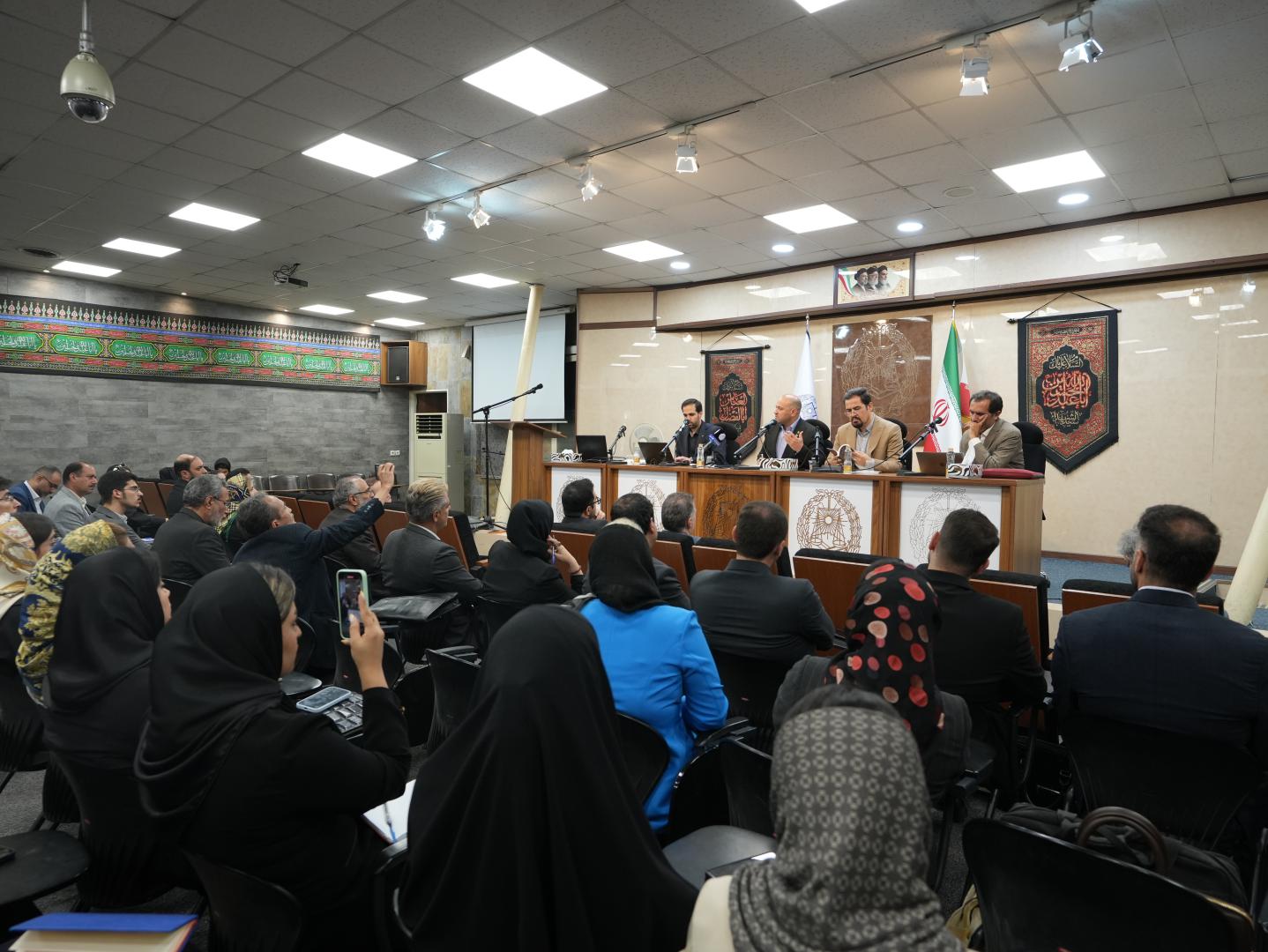 برگزاری نشست «حقوق کیفری بین‌المللی در عمل؛ بررسی ابعاد حقوقی جنایت میناب» در کانون وکلای مرکز - اسکودا | اسکودا