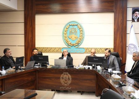شفافیت یک فضیلت حکمرانی است و مخاطب آن، نهادهای دارای قدرت و حاکمیت هستند