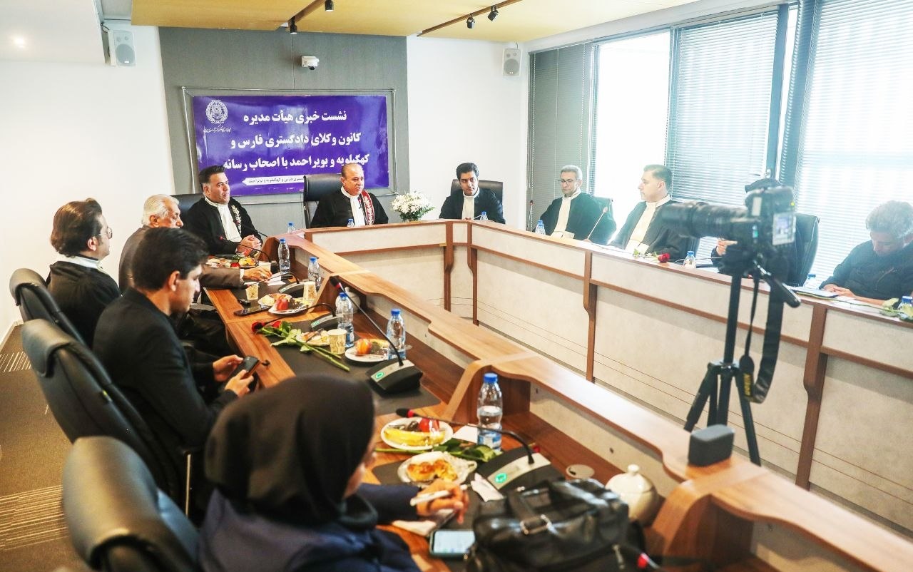 خدمات حقوقی به اتباع افغانستانی در ۳۲۰ پرونده از سوی کانون وکلای فارس و کهگیلویه و بویراحمد - اسکودا | اسکودا