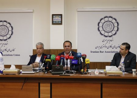 تقدیر از رویکرد رئیس قوه قضائیه در تعامل سازنده با نهاد وکالت/ اگر دغدغه جوانان را دارید، رانت امضاهای طلایی بازنشستگان در حوزه وکالت را حذف کنید