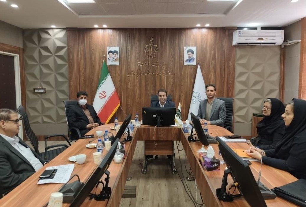 برگزاری نشست مشترک هیأت مدیره کانون وکلای کردستان و مدیرکل ثبت اسناد و املاک استان