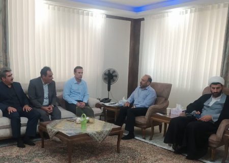 دیدار اعضای هیات‌ مدیره و دادستان انتظامی کانون وکلای لرستان با فرمانده انتظامی استان