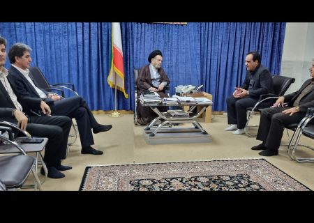 دیدار اعضای هیأت مدیره کانون وکلای دادگستری استان لرستان با نماینده ولی ‌فقیه در استان